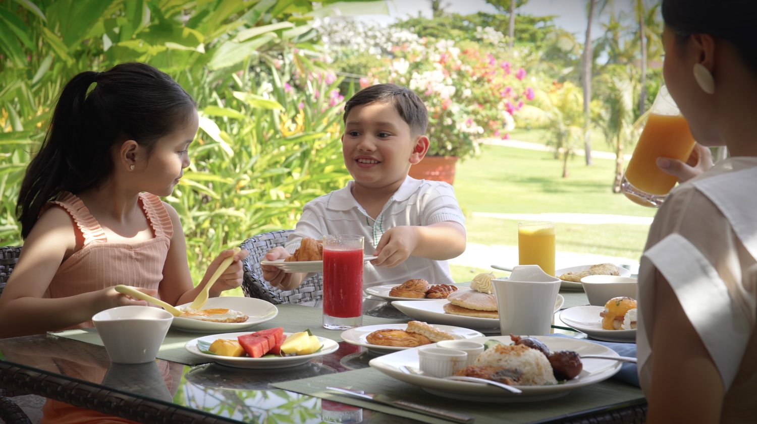 A family breakfast in the morning light